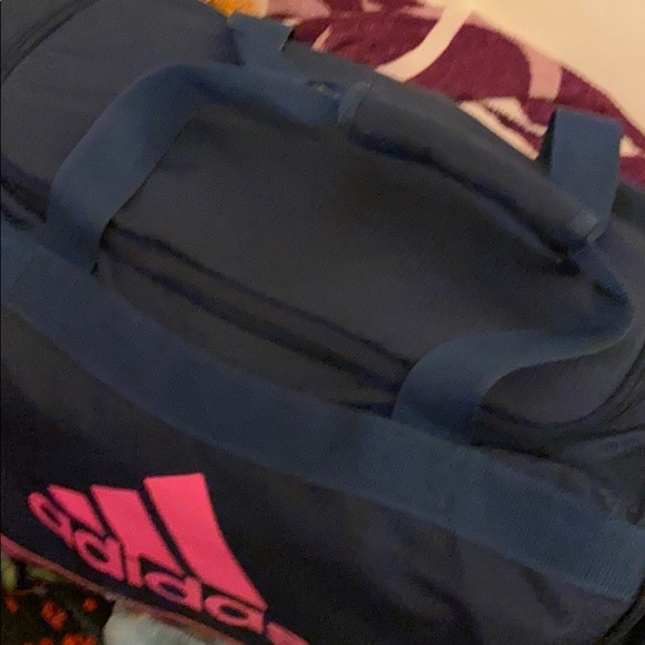 Large adidas gym bag - Picture 5 of 6